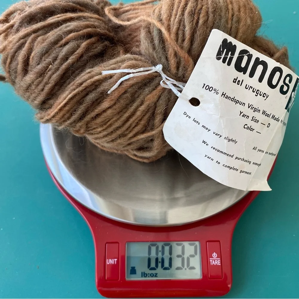 Handspun Virgin Wool by Manos del Uruguay. Bundle of 4 hanks + 3 partial cakes - Picture 6 of 12